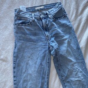Levi’s 94 baggy jeans